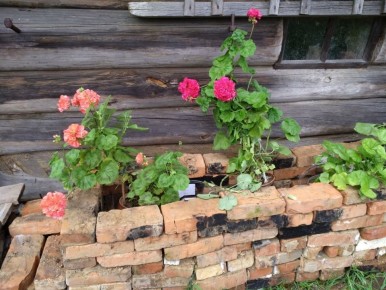 Идеи для вашего сада: как использовать старый кирпич