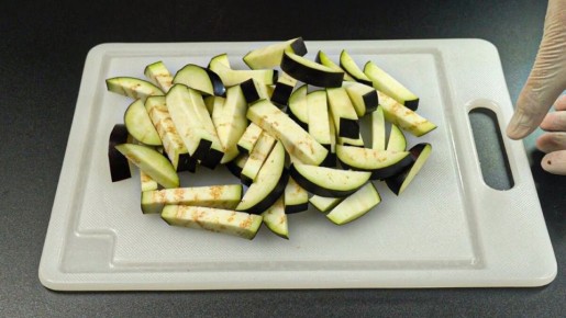 Нежные баклажаны с перцем: идеальная закуска для любого стола