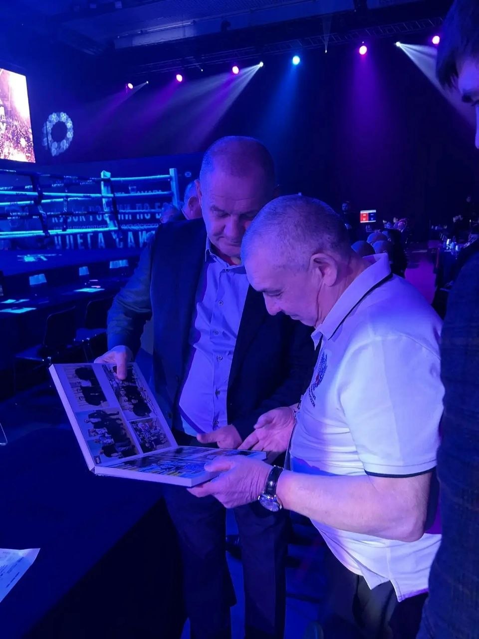 Сила, удар, бокс!. В Самаре состоялось открытие Кубка России по боксу имени двукратного олимпийского чемпиона Олега Саитова Сила, удар, бокс!. В Самаре состоялось открытие Кубка России по боксу имени двукратного олимпийского чемпиона Олега Саитова