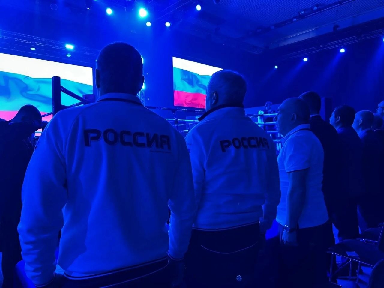 Сила, удар, бокс!. В Самаре состоялось открытие Кубка России по боксу имени двукратного олимпийского чемпиона Олега Саитова Сила, удар, бокс!. В Самаре состоялось открытие Кубка России по боксу имени двукратного олимпийского чемпиона Олега Саитова