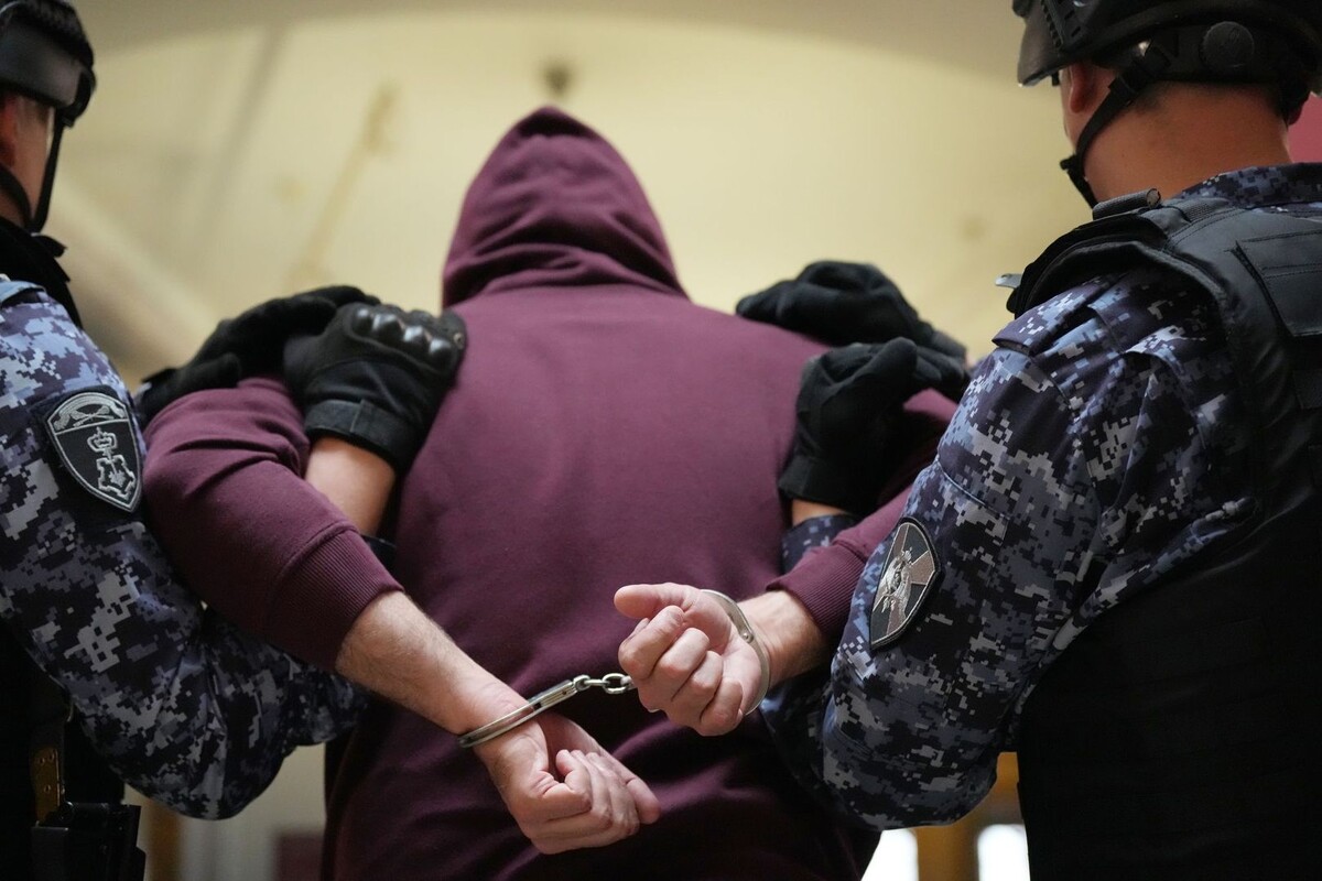 Путин о возрастании числа экстремистских преступлений в России