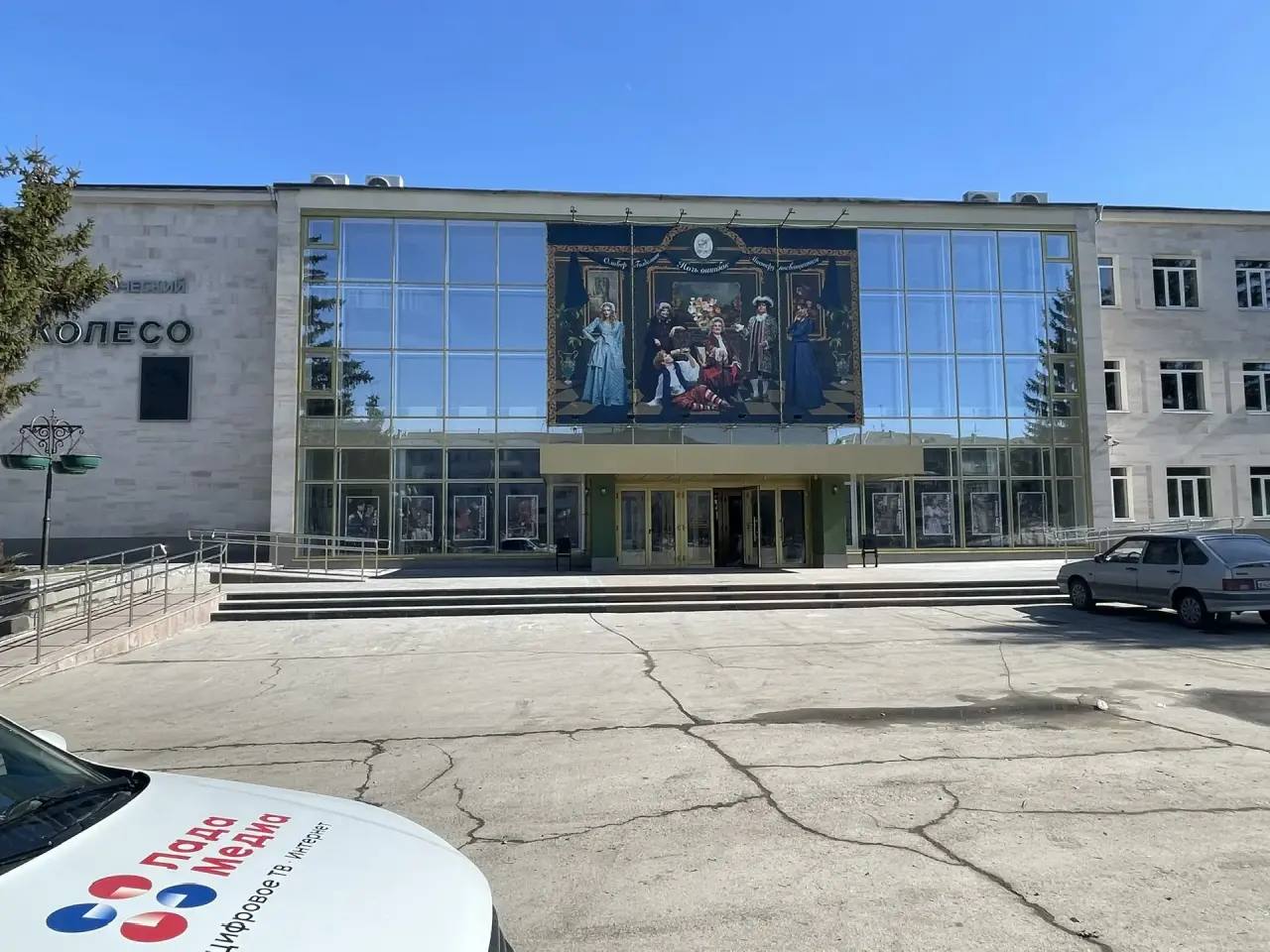 «Не работа, а сплошной праздник» - такие мысли приходят, когда заходит речь о сотрудниках сферы культуры.