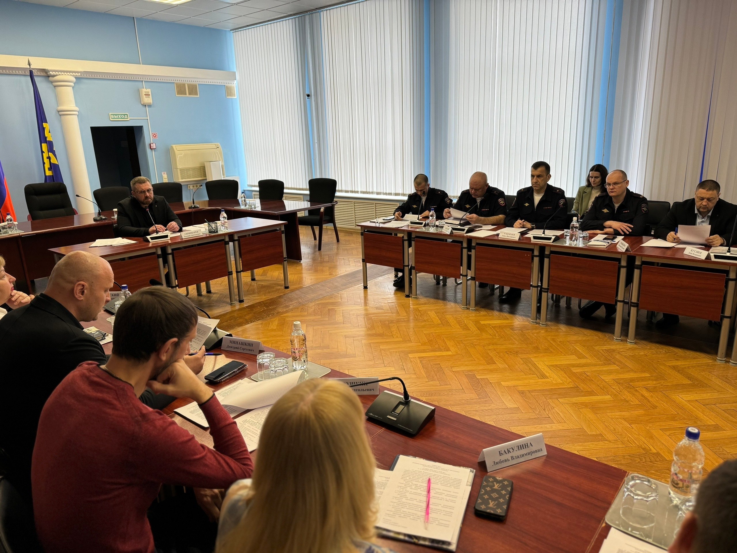 Сегодня в администрации городского округа Тольятти состоялось заседание межведомственной комиссии по обеспечению безопасности дорожного движения Сегодня в администрации городского округа Тольятти состоялось заседание межведомственной комиссии по обеспечению безопасности дорожного движения