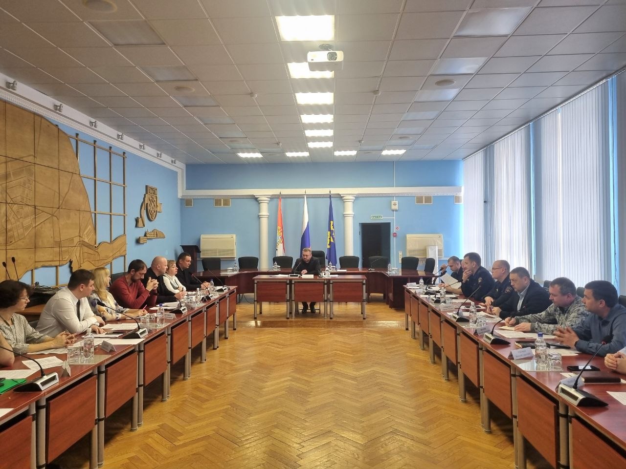 Для безопасности на дорогах Для безопасности на дорогах