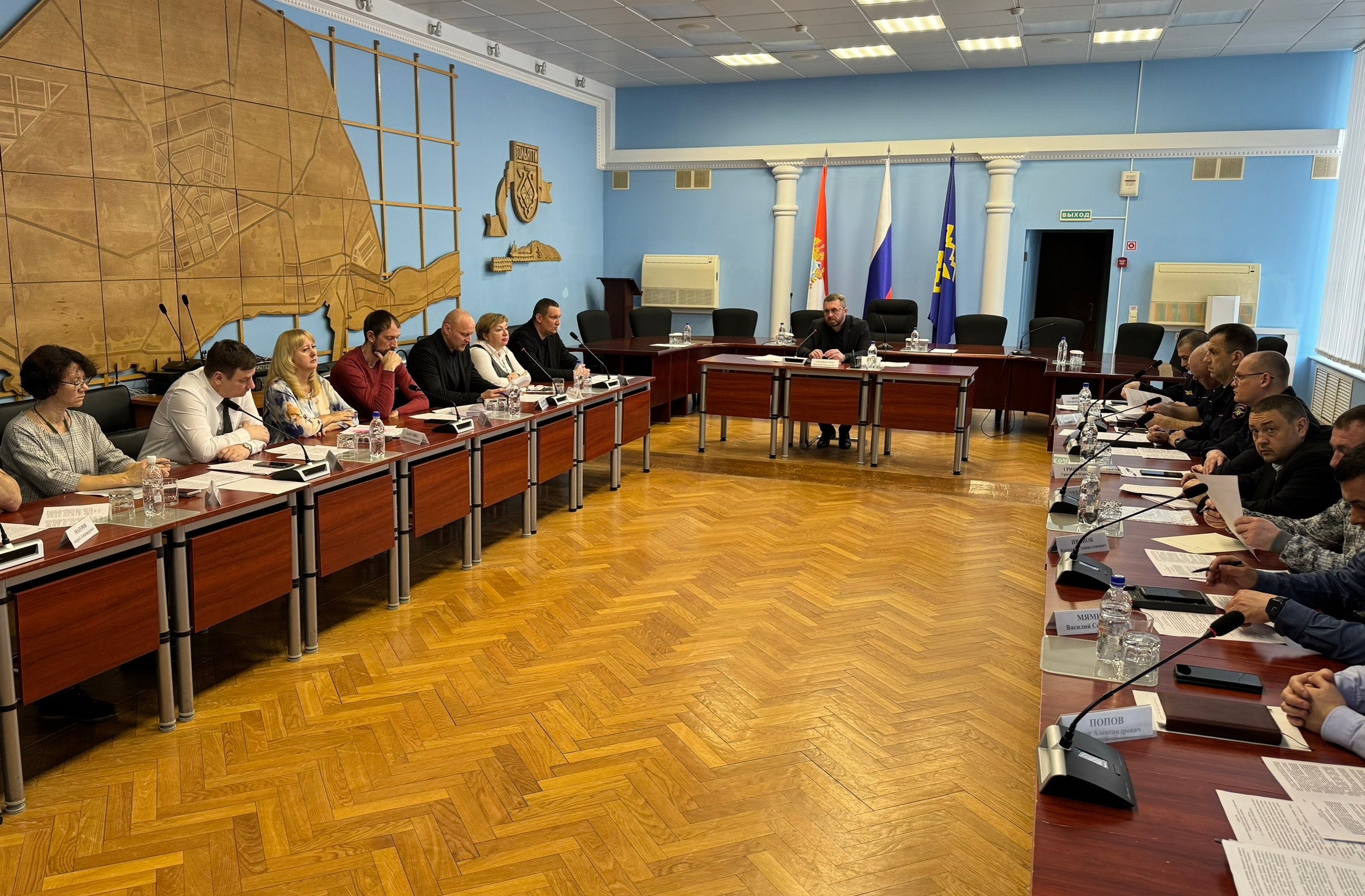 Сегодня в администрации городского округа Тольятти состоялось заседание межведомственной комиссии по обеспечению безопасности дорожного движения Сегодня в администрации городского округа Тольятти состоялось заседание межведомственной комиссии по обеспечению безопасности дорожного движения