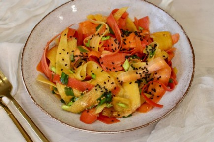 Яркий осенний салат: простой и вкусный рецепт