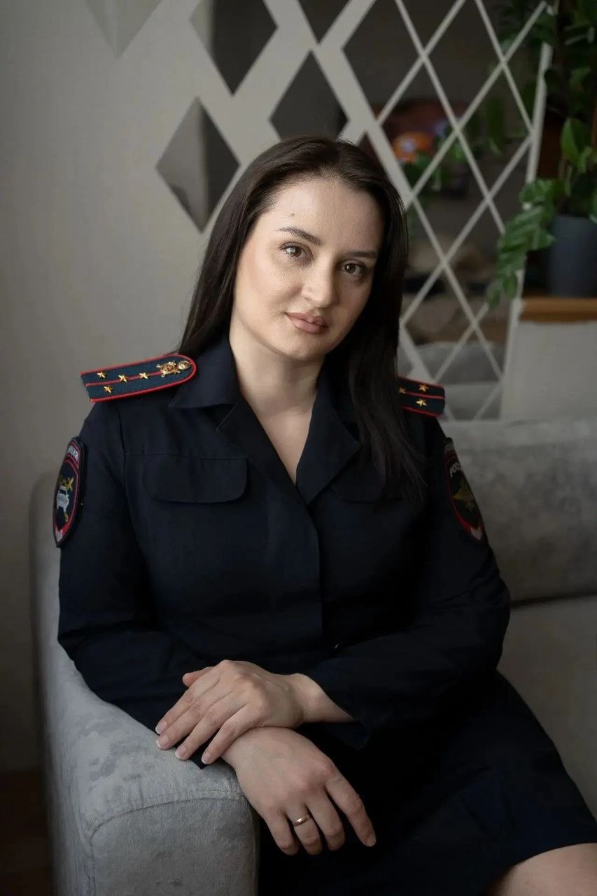 Доброго утра и позитивного выходного дня вам желает старший государственный инспектор БДД отделения регистрации АМТС регистрационно-экзаменационного отдела ГИБДД УМВД России по г. Тольятти Полина Каева