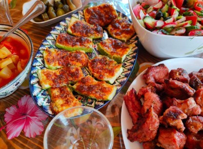 Как провели выходные в деревне: приятные гости и вкусное меню