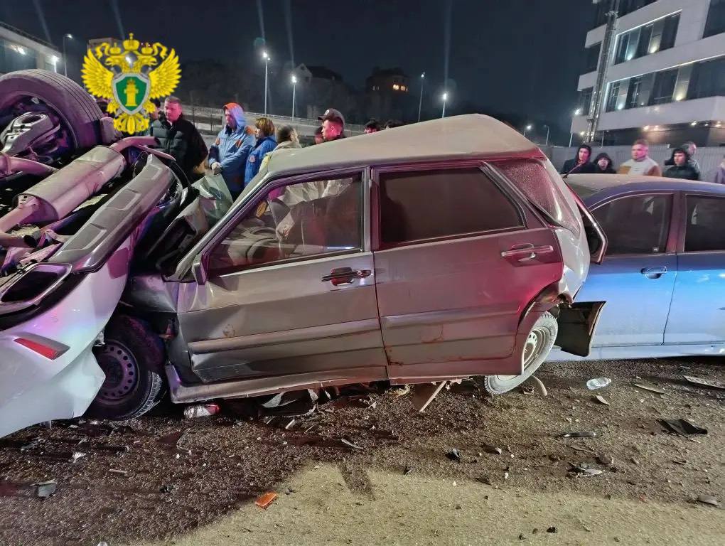 В жутком ДТП в Казани погиб известный тольяттинский врач Александр Беззубов В жутком ДТП в Казани погиб известный тольяттинский врач Александр Беззубов