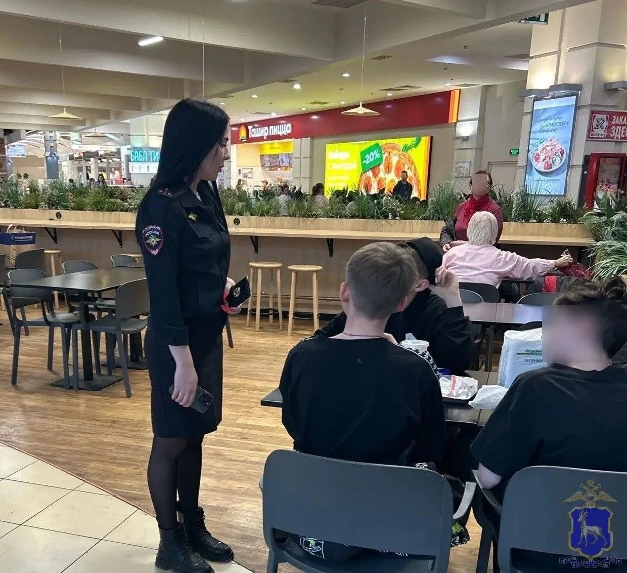 В Тольятти полицейские совместно с общественниками провели профилактический рейд! В Тольятти полицейские совместно с общественниками провели профилактический рейд!