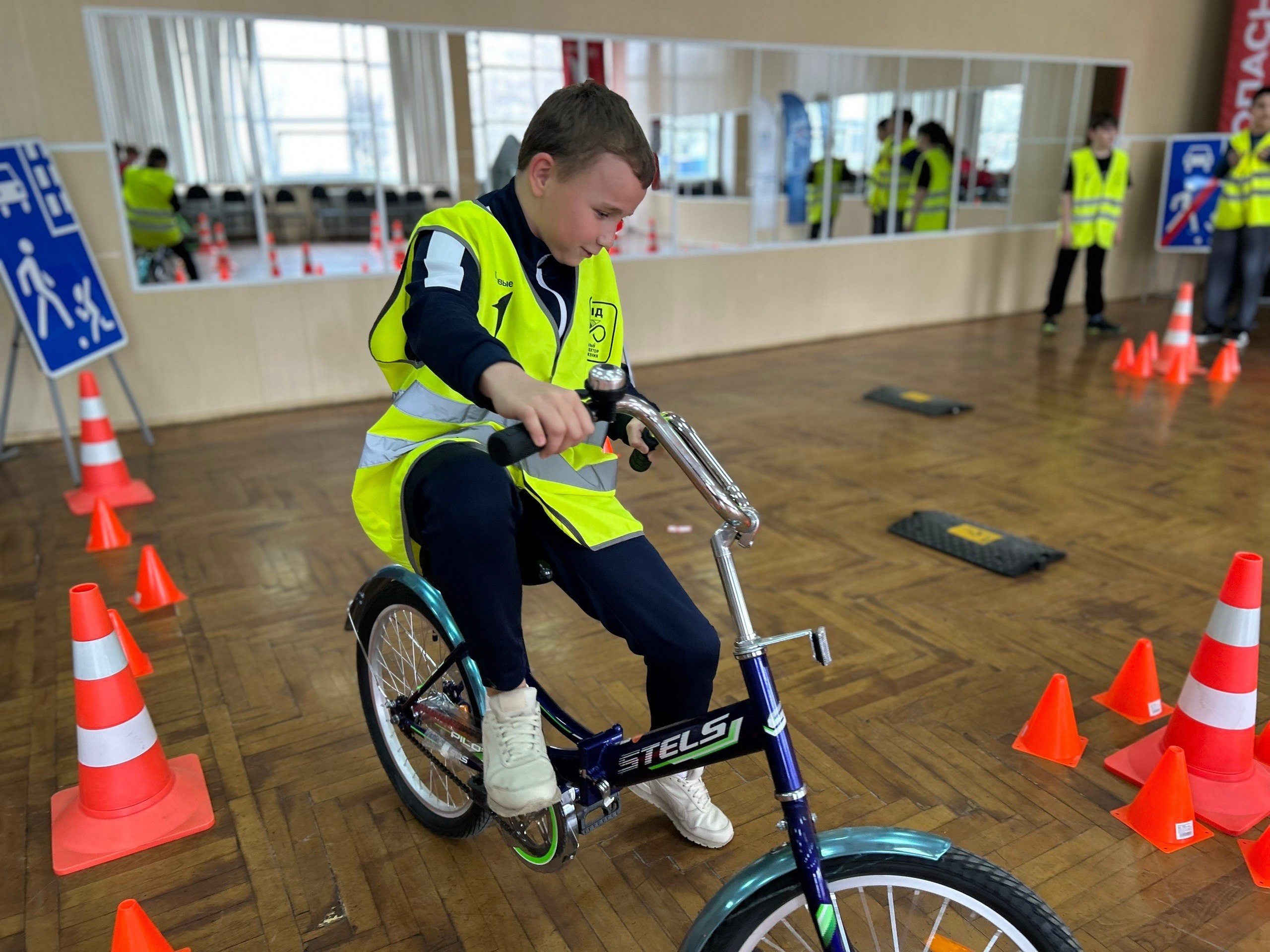 В Тольятти продолжается реализация федерального проекта «Школа: Безопасность в движении» В Тольятти продолжается реализация федерального проекта «Школа: Безопасность в движении»