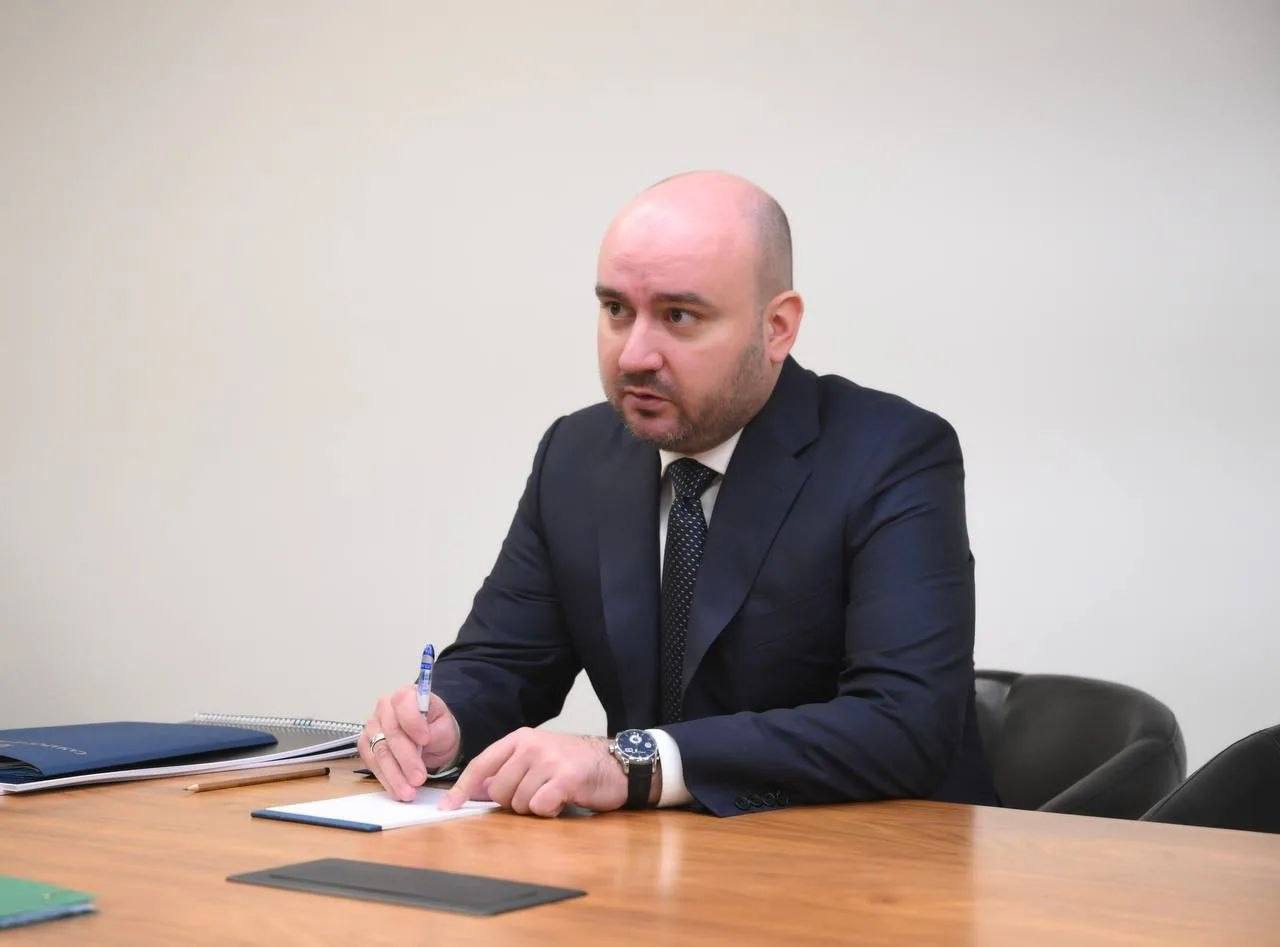 Сегодня губернатор Вячеслав Федорищев встретился в Москве с заместителем председателя правительства РФ Дмитрием Чернышенко Сегодня губернатор Вячеслав Федорищев встретился в Москве с заместителем председателя правительства РФ Дмитрием Чернышенко