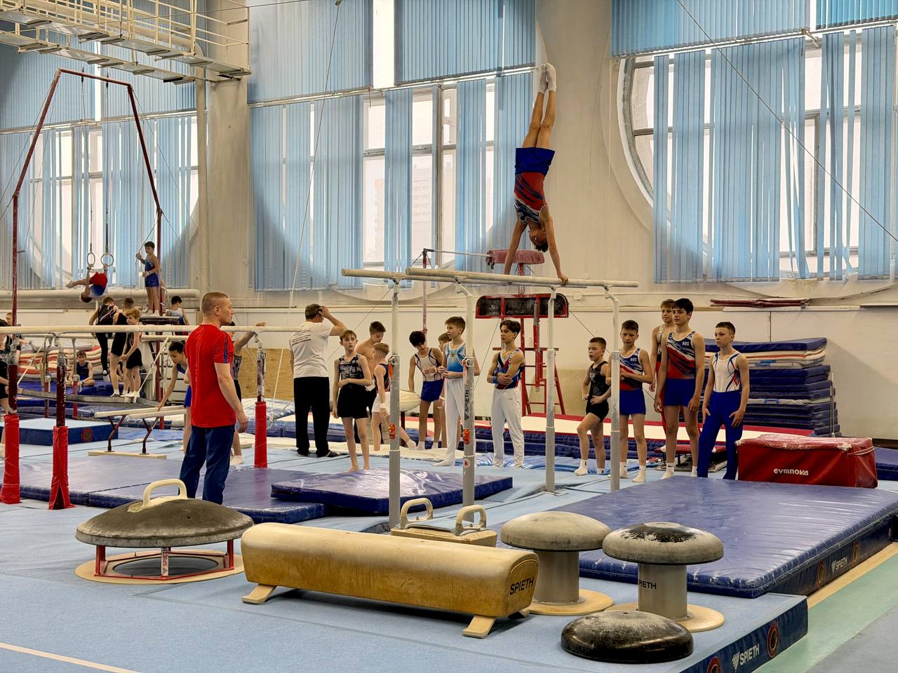 Илья Сухих: Друзья, сегодня был искренне рад лично пожать руку настоящей легенде мирового спорта — Алексею Юрьевичу Немову Илья Сухих: Друзья, сегодня был искренне рад лично пожать руку настоящей легенде мирового спорта — Алексею Юрьевичу Немову