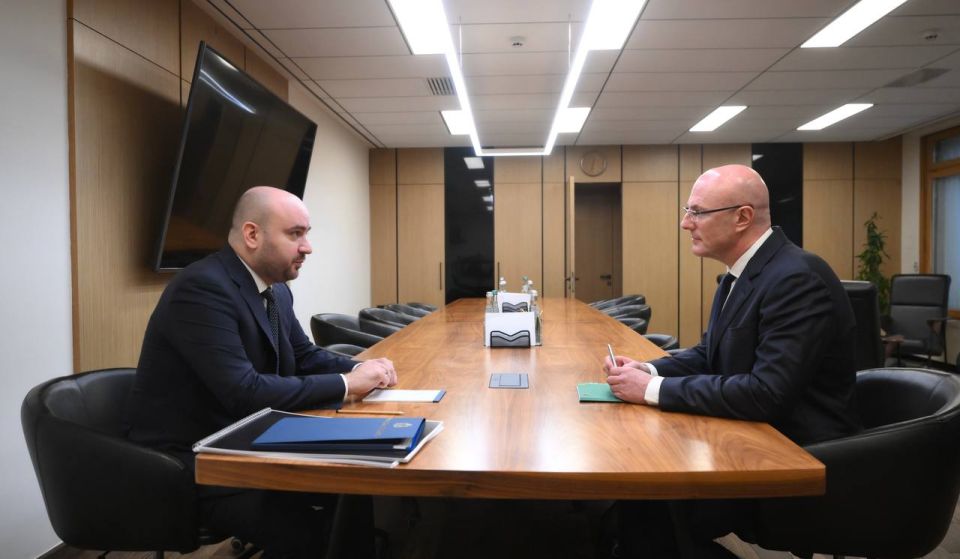 Дмитрий Чернышенко провел рабочую встречу с губернатором Самарской области Вячеславом Федорищевым