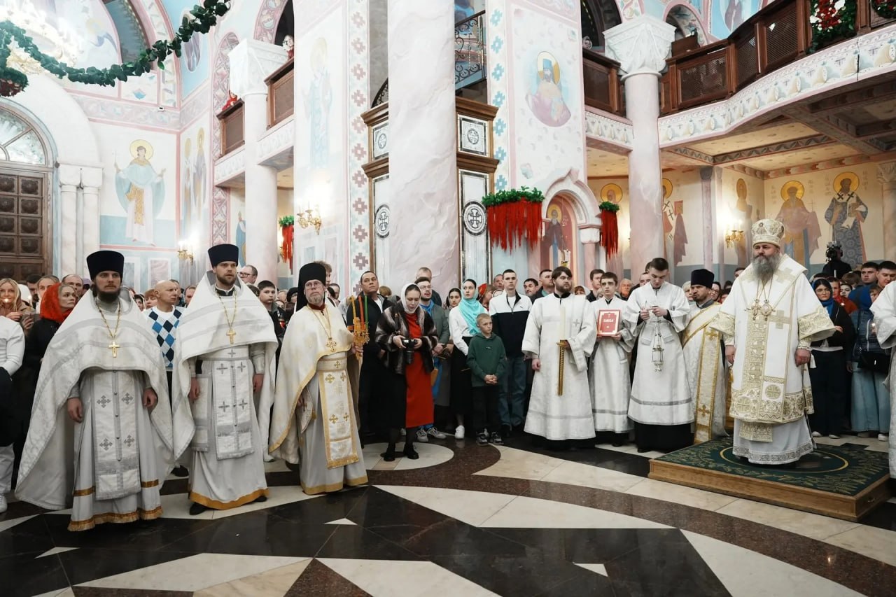 Вячеслав Федорищев поздравил жителей региона с Пасхой Вячеслав Федорищев поздравил жителей региона с Пасхой