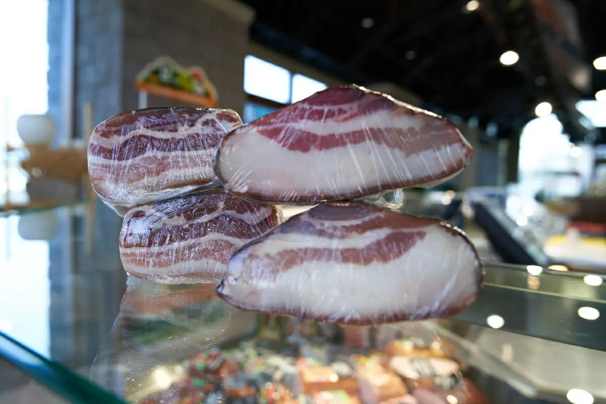 Сало на московских ярмарках: традиции и разнообразие вкусных деликатесов