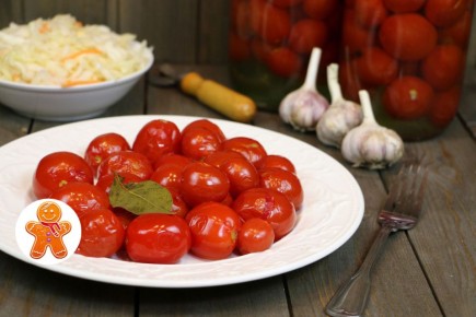 Сладкие маринованные помидоры: простой рецепт для консервации на зиму