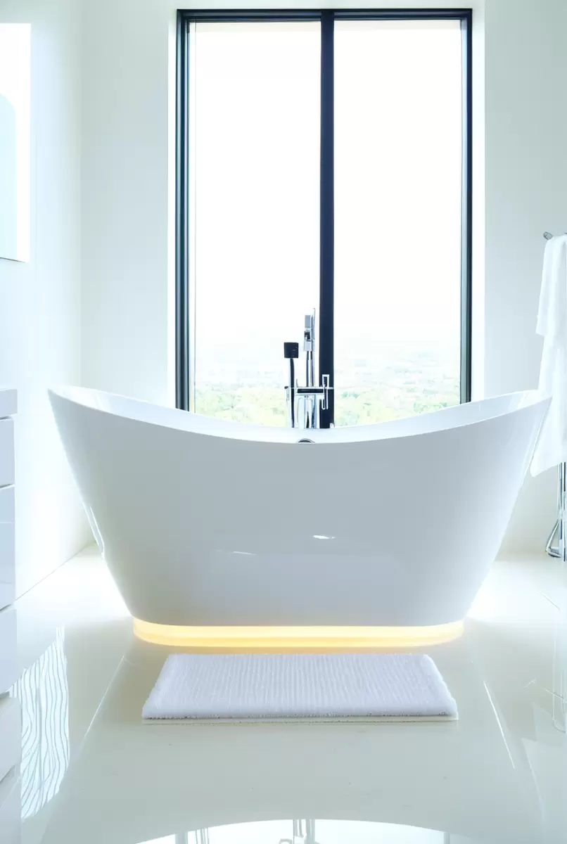 Как сохранить идеальный вид акриловых ванн: секреты выбора безопасных чистящих средств