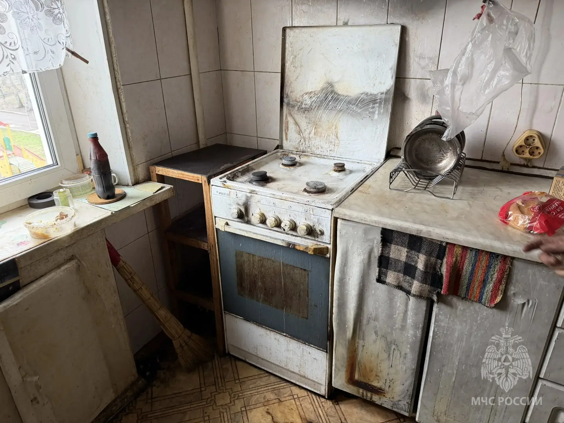 Электровытяжка едва не спалила квартиру в Тольятти Электровытяжка едва не спалила квартиру в Тольятти