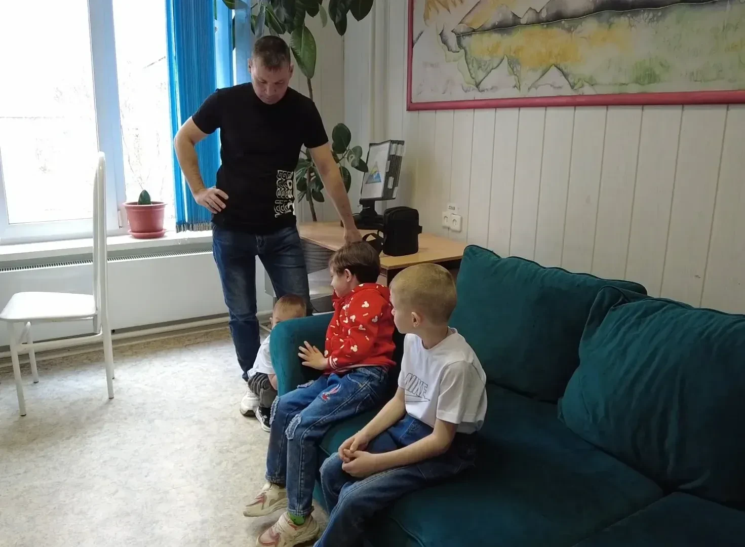 Победа над обстоятельствами: проект «Вызов» помогает вернуть детей в семьи Победа над обстоятельствами: проект «Вызов» помогает вернуть детей в семьи