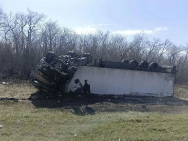 Большегруз вылетел в кювет на трассе М5