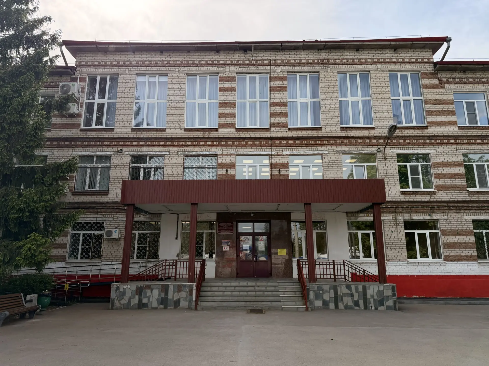 Илья Сухих: В этом году в Тольятти благодаря нацпроекту «Молодежь и дети» отремонтируем 2-й корпус школы № 70 и 1-й корпус детского сада № 162 «Олимпия» Илья Сухих: В этом году в Тольятти благодаря нацпроекту «Молодежь и дети» отремонтируем 2-й корпус школы № 70 и 1-й корпус детского сада № 162 «Олимпия»