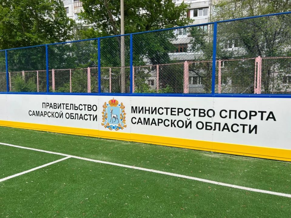 На территории гимназии №38 торжественно открыли спортплощадку На территории гимназии №38 торжественно открыли спортплощадку