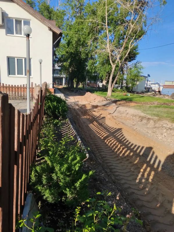 На «Певческом поле» приступили к благоустройству На «Певческом поле» приступили к благоустройству