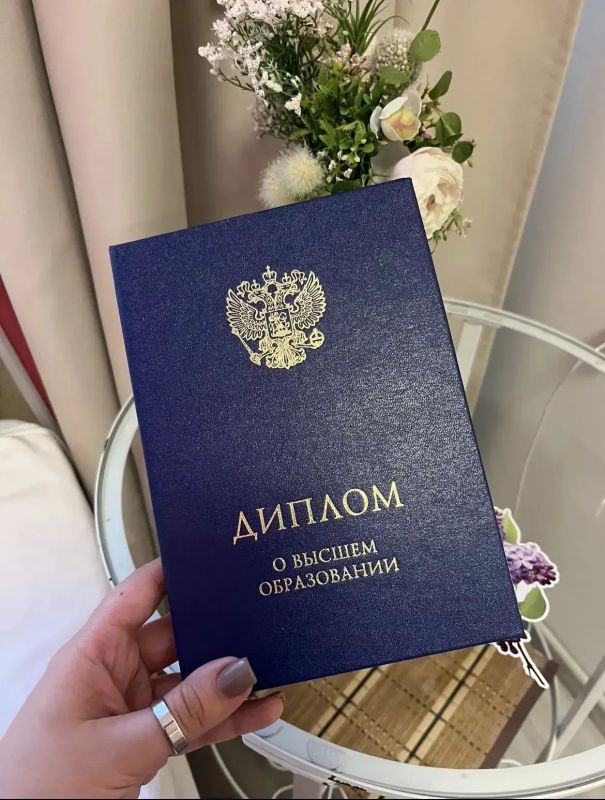 В России из-за ИИ могут отказаться от дипломных работ и заменить их устными экзаменами