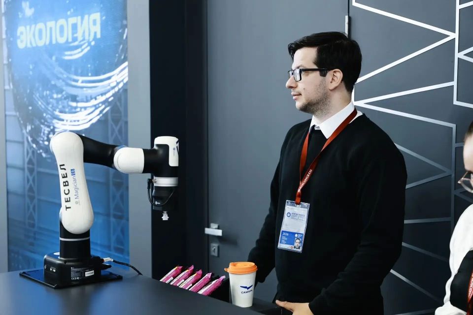 На Петербургском международном экономическом форуме приступила к работе команда правительства Самарской области во главе с губернатором На Петербургском международном экономическом форуме приступила к работе команда правительства Самарской области во главе с губернатором