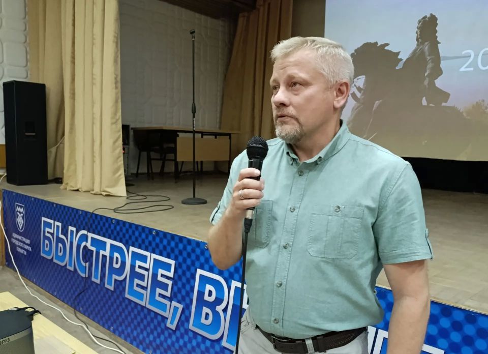 О спорте и не только!. По поручению главы Тольятти Ильи Сухих продолжаются встречи жителей с первыми лицами городской администрации О спорте и не только!. По поручению главы Тольятти Ильи Сухих продолжаются встречи жителей с первыми лицами городской администрации