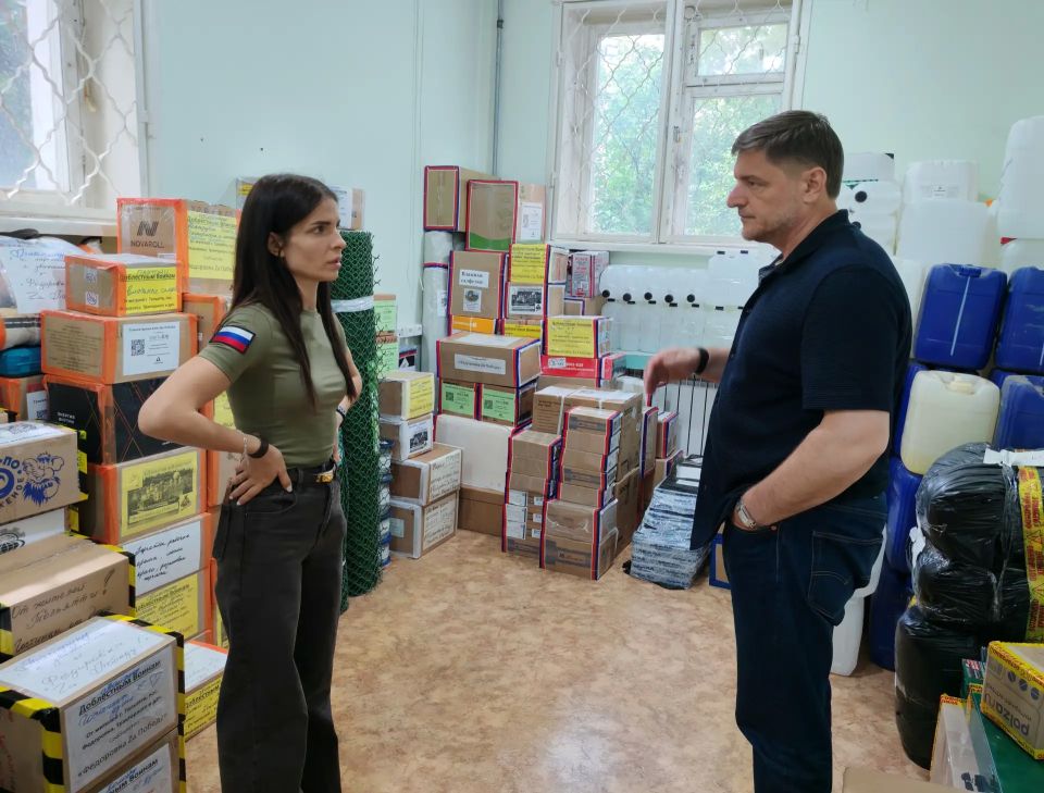 В зону проведения СВО из Тольятти доставлен очередной гуманитарный груз В зону проведения СВО из Тольятти доставлен очередной гуманитарный груз