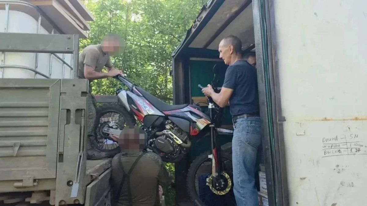 Транспорт, электроника и медикаменты — на передовую Транспорт, электроника и медикаменты — на передовую