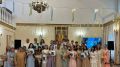 Белые голуби, вальс расставания и песни у костра: в Самарской области прошёл необычный выпускной