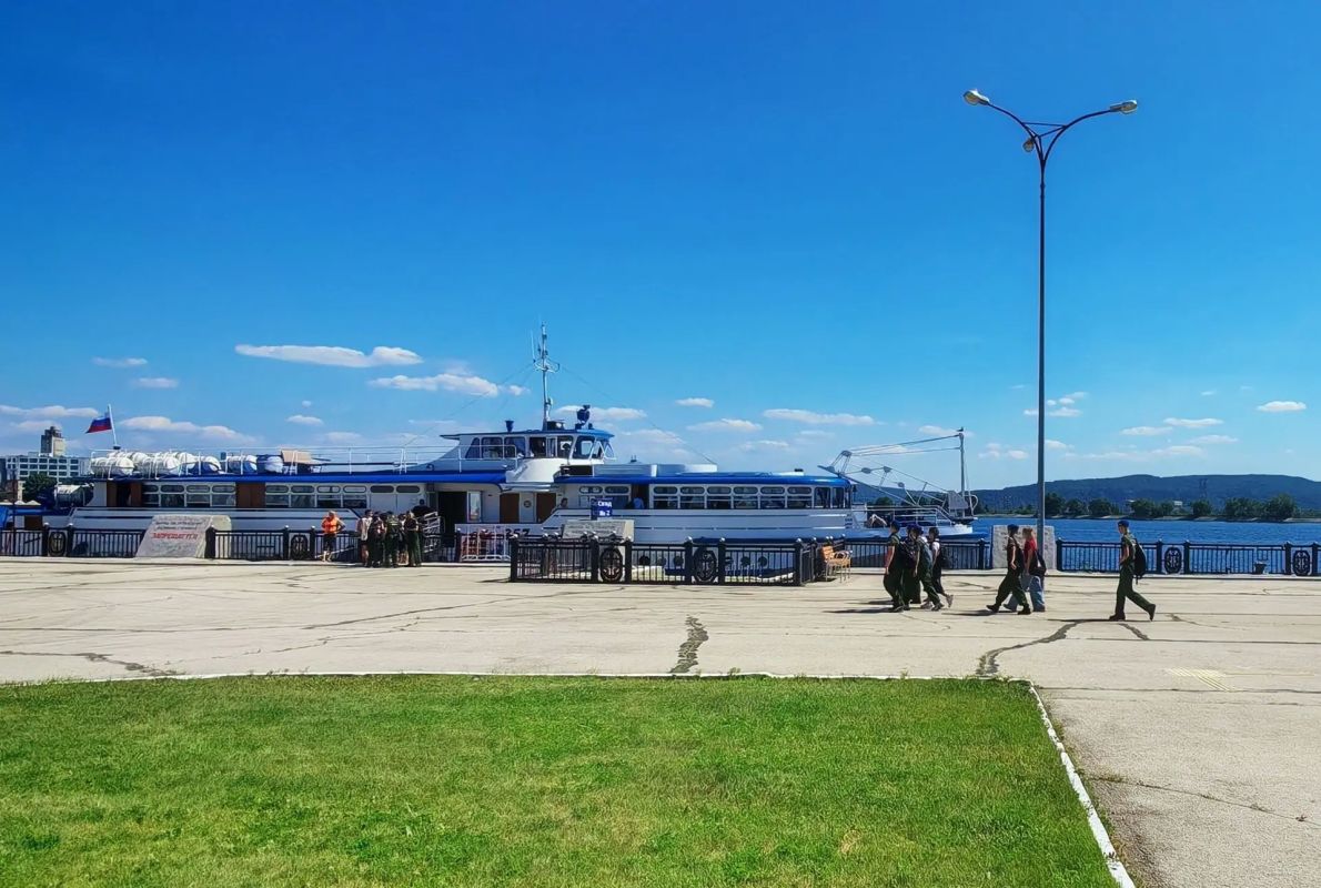 Всегда в числе лучших!. 5 июля в России отмечается День работников морского и речного флота Всегда в числе лучших!. 5 июля в России отмечается День работников морского и речного флота