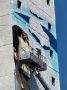 В 6 квартале на торце дома 56 по улице Революционная рисуют мурал