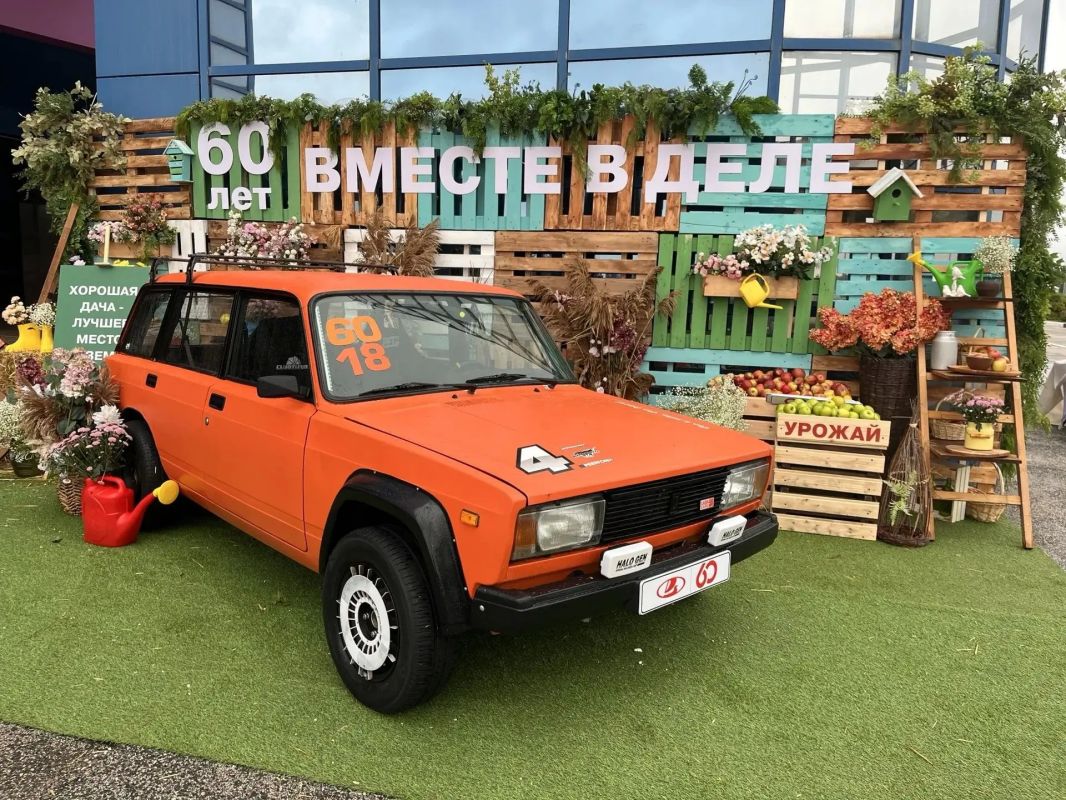 На улице всего +14, но холодное утро - не помеха для работы! На улице всего +14, но холодное утро - не помеха для работы!