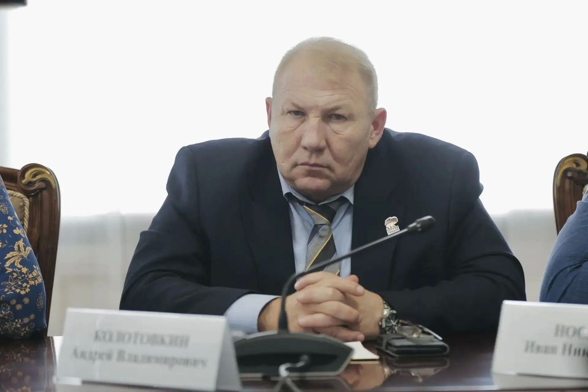 Жители региона пишут губернатору Вячеславу Федорищеву в МАКС Жители региона пишут губернатору Вячеславу Федорищеву в МАКС