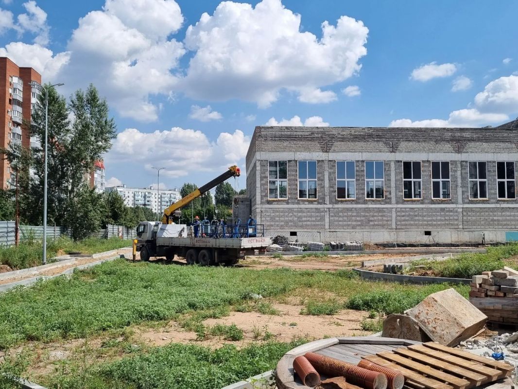 Школа в 18 квартале Тольятти готова на 72% Школа в 18 квартале Тольятти готова на 72%