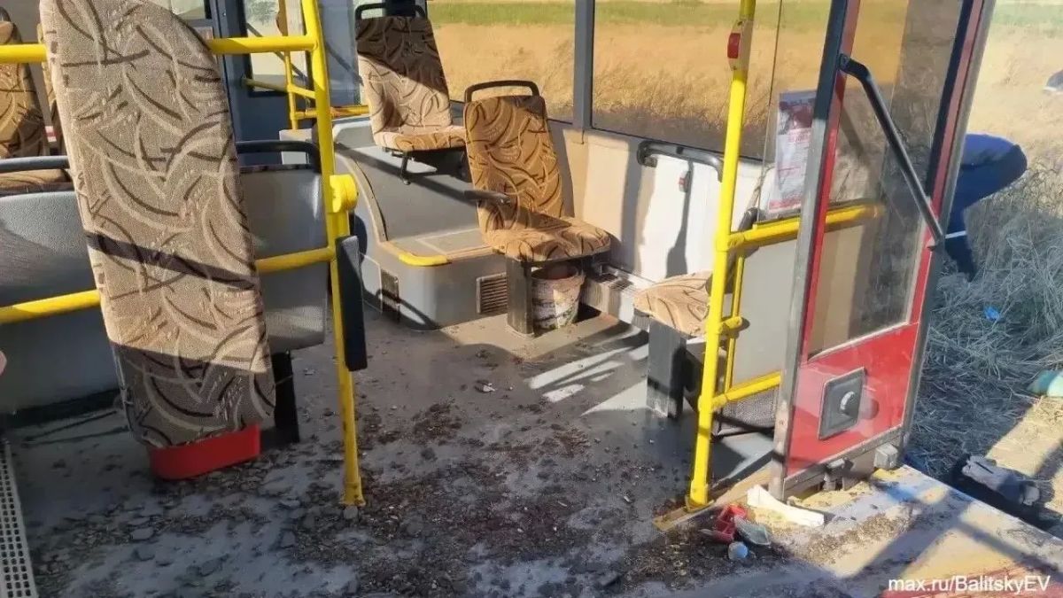 ВСУ расстреляли пассажирский автобус под Запорожьем — 55 человек в западне ВСУ расстреляли пассажирский автобус под Запорожьем — 55 человек в западне