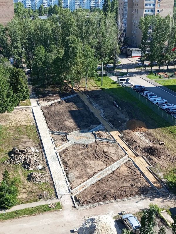 Город становится красивее. 4 квартал бульвар Курчатова Город становится красивее. 4 квартал бульвар Курчатова