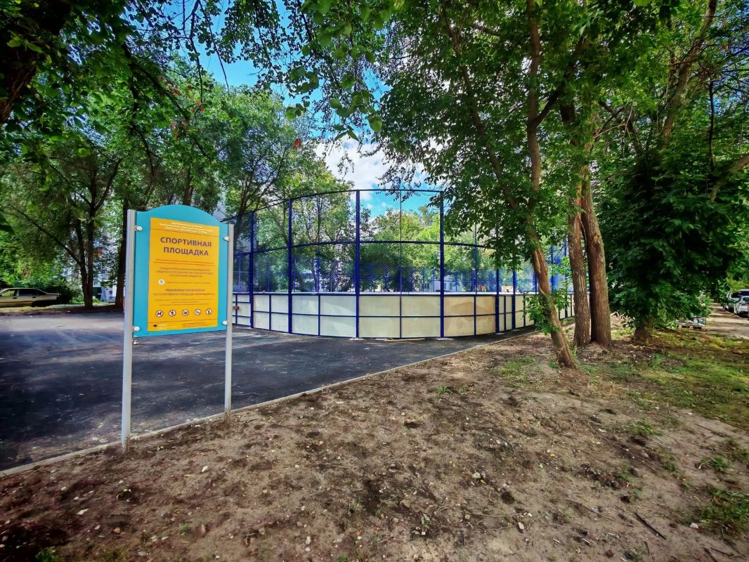 В Тольятти ремонтируют спортлощадки и хоккейные корты В Тольятти ремонтируют спортлощадки и хоккейные корты