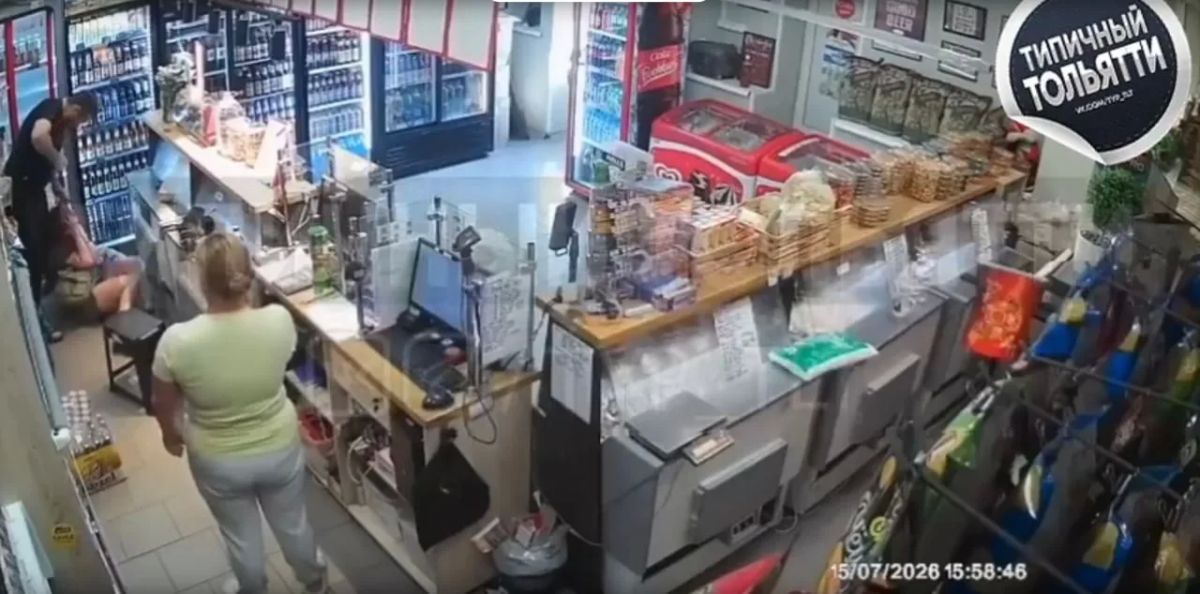 В Тольятти мужчина зверски избил женщину в магазине В Тольятти мужчина зверски избил женщину в магазине