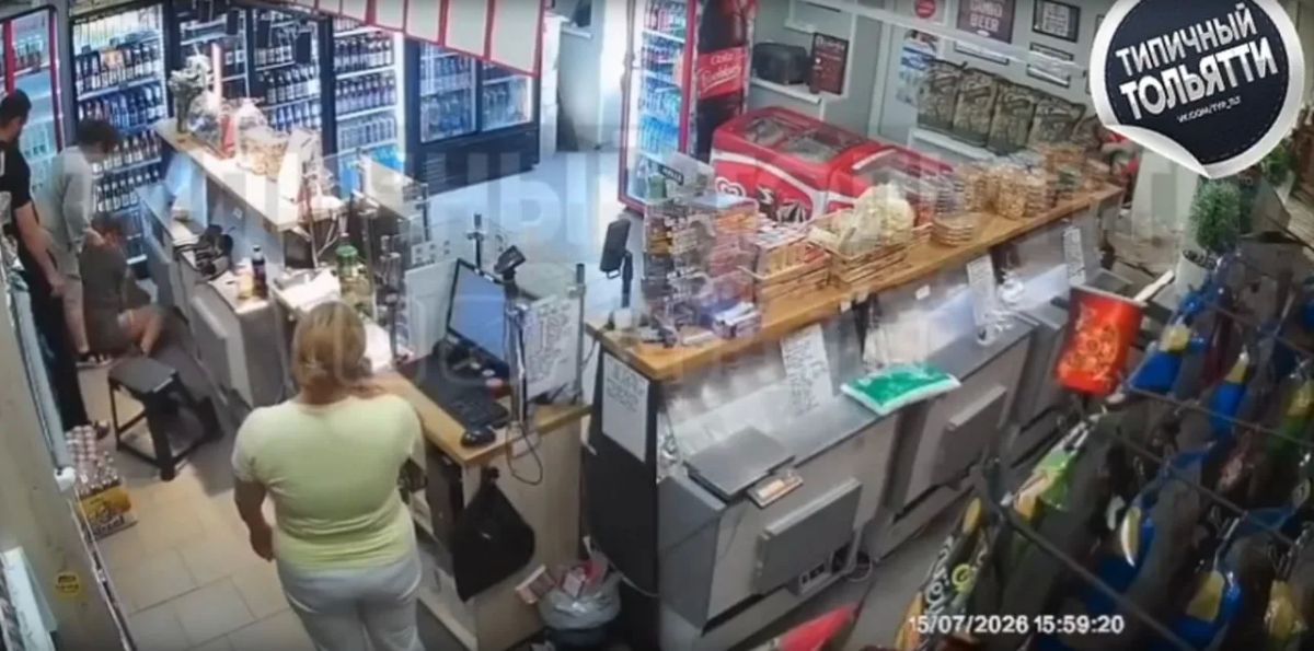В Тольятти мужчина зверски избил женщину в магазине В Тольятти мужчина зверски избил женщину в магазине