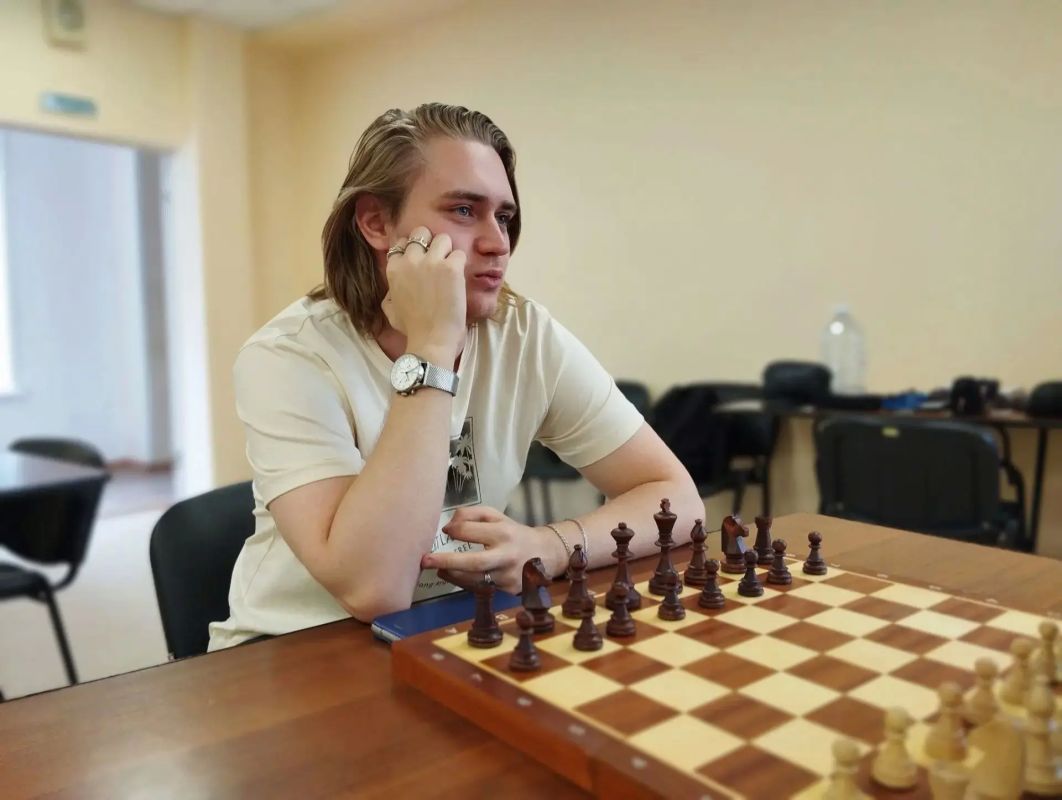 Как становятся чемпионами? Эксклюзивное интервью с гроссмейстером Алексеем Гребневым - на телеканале ТОЛЬЯТТИ24 Как становятся чемпионами? Эксклюзивное интервью с гроссмейстером Алексеем Гребневым - на телеканале ТОЛЬЯТТИ24