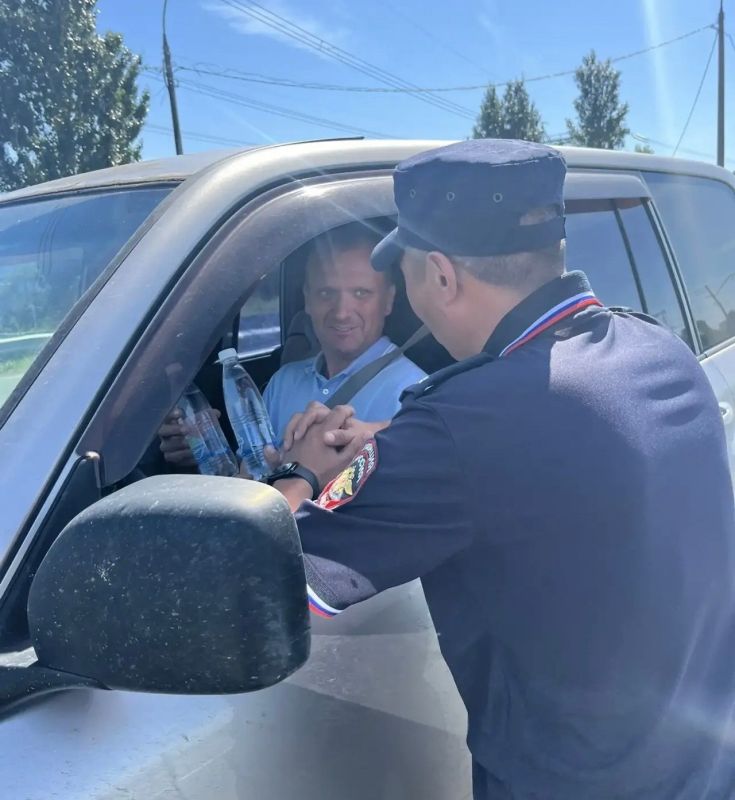 Сотрудники #ГосавтоинспекцииТольятти проводят акцию «Отдых в пути» Сотрудники #ГосавтоинспекцииТольятти проводят акцию «Отдых в пути»