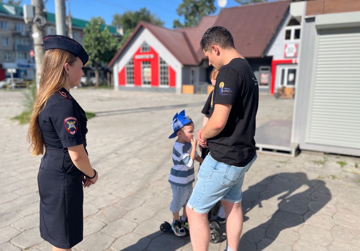 Сотрудники #ГосавтоинспекцииТольятти продолжают проводить профилактические рейды в местах скопления несовершеннолетних участников дорожного движения: парках , скверах и дворовых территориях города Тольятти Сотрудники #ГосавтоинспекцииТольятти продолжают проводить профилактические рейды в местах скопления несовершеннолетних участников дорожного движения: парках , скверах и дворовых территориях города Тольятти