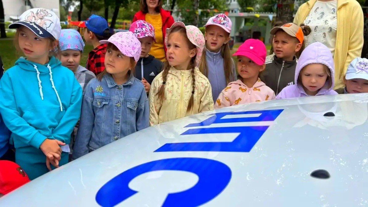 Дорожные инспекторы Тольятти продолжают проводить в детских садах города профилактические мероприятия по безопасности дорожного движения Дорожные инспекторы Тольятти продолжают проводить в детских садах города профилактические мероприятия по безопасности дорожного движения