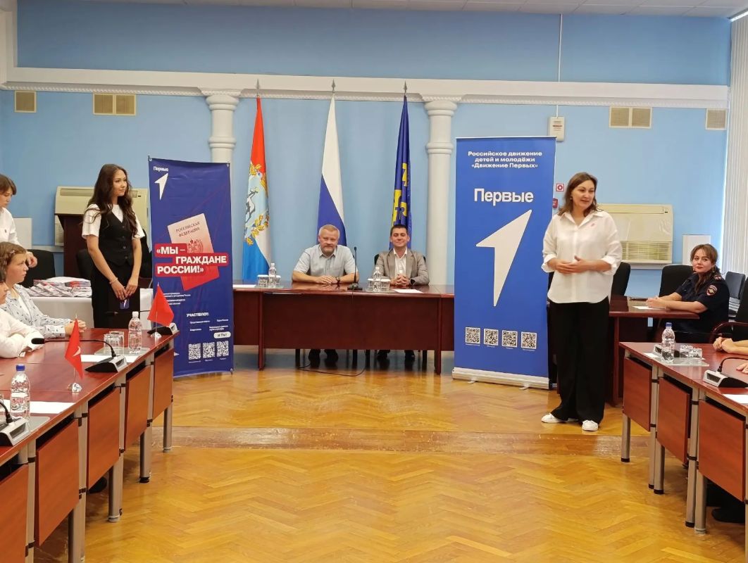 Первый паспорт – в торжественной обстановке! Первый паспорт – в торжественной обстановке!