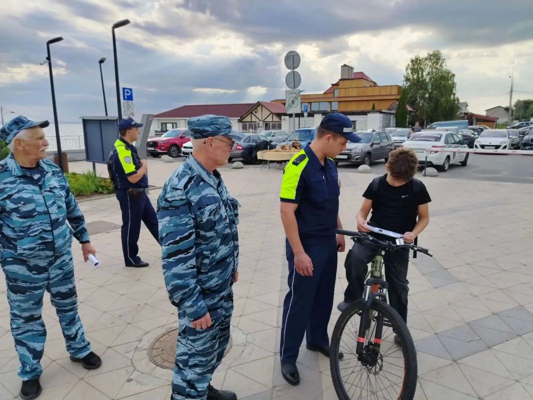 Тольяттинцам напомнили про ПДД для средств индивидуальной мобильности Тольяттинцам напомнили про ПДД для средств индивидуальной мобильности